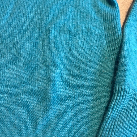 Halogen Cashmere Crewneck - Picture 4 of 6